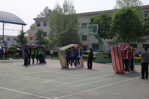 陜煤建設銅煤公司開展“慶五一、迎五四”趣味運動會