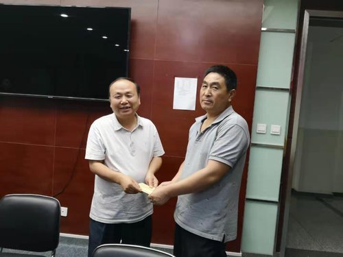 陜煤建設掘進公司:金秋傳遞希望 助學成就夢想