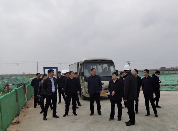 河南省長葛市委書記尹俊營一行深入陜煤建設渭南分公司河南龐源項目觀摩指導工作