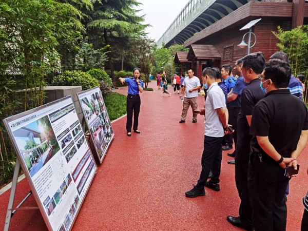 閻良區(qū)考察團(tuán)一行深入陜煤建設(shè)澄合分公司承建的西安背街小巷提升改造項目進(jìn)行考察