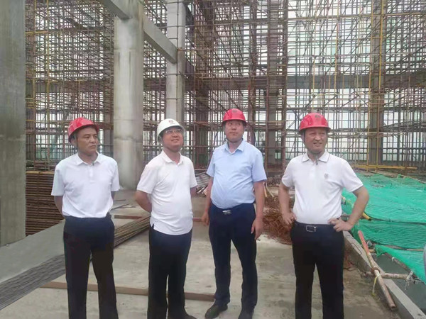 神渭管道董事長李冰一蒞臨蒲城神渭管運(yùn)輸煤漿應(yīng)用工程項目指導(dǎo)檢查工作