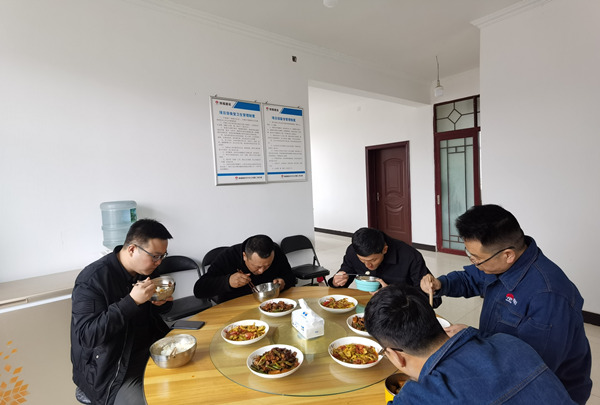 陜煤建設(shè)漢中分公司:狠抓“兩堂一舍”工作 加強(qiáng)后勤管理