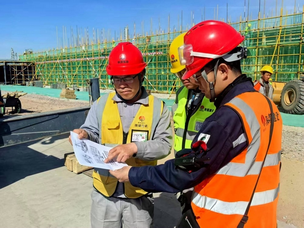 陜煤建設銅煤公司:終結塑料污染 立體宣傳激發綠色施工新動能